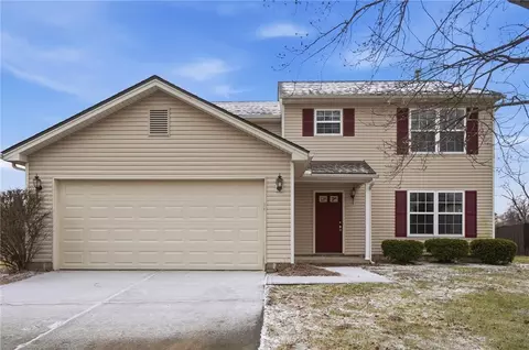 2813 Raxit Ct, Xenia, OH 45385