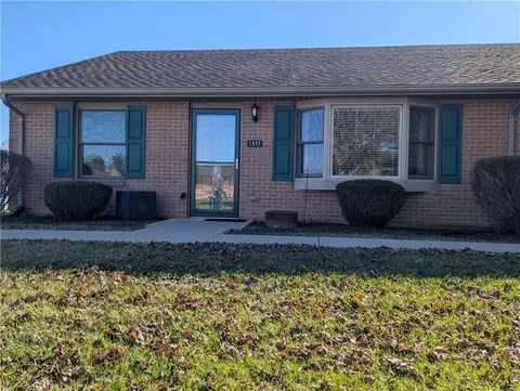 1977 Willoughby Ave, Springfield, OH 45502