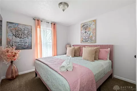 Bedroom - 4432 Renwood Dr, Kettering, OH 45429 photo 1 of 8