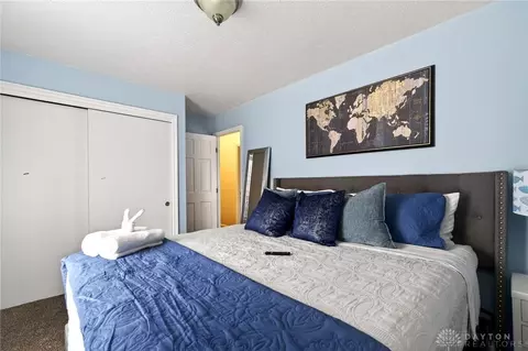 Bedroom - 4432 Renwood Dr, Kettering, OH 45429 photo 6 of 8