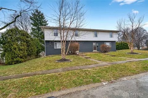 Exterior - 4432 Renwood Dr, Kettering, OH 45429 photo 2 of 5