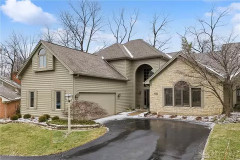 825 Lincoln Woods Ct, Kettering, OH 45429