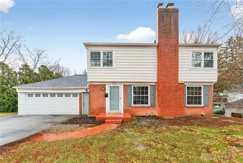 3102 Lenox Dr, Kettering, OH 45429