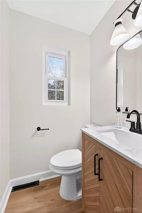 Bath - 3102 Lenox Dr, Kettering, OH 45429 photo 2 of 7