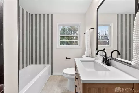 Bath - 3102 Lenox Dr, Kettering, OH 45429 photo 3 of 7