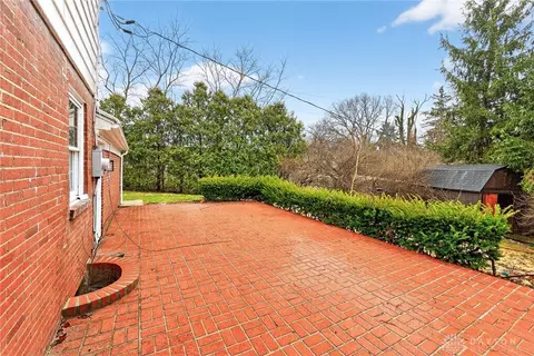 Exterior - 3102 Lenox Dr, Kettering, OH 45429 photo 5 of 7