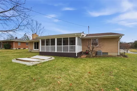 Exterior - 4324 Clarendon Dr, Kettering, OH 45440 photo 9 of 12