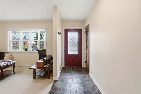 Entry Way - 4324 Clarendon Dr, Kettering, OH 45440 photo 1 of 3
