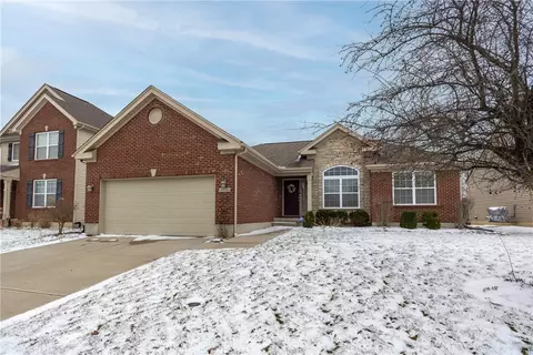 6920 Buell Ln, Dayton, OH 45424