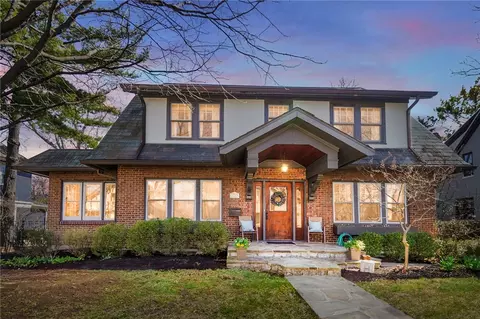 52 Harman Ter, Oakwood, OH 45419