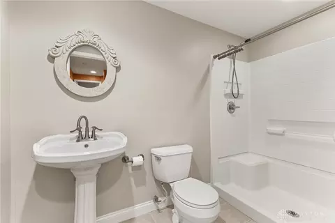 Bath - 9764 Olde Georgetown Way, Centerville, OH 45458 photo 8 of 9