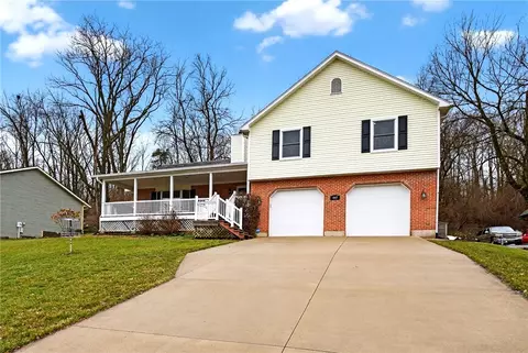 407 Valleyview Dr, Englewood, OH 45322