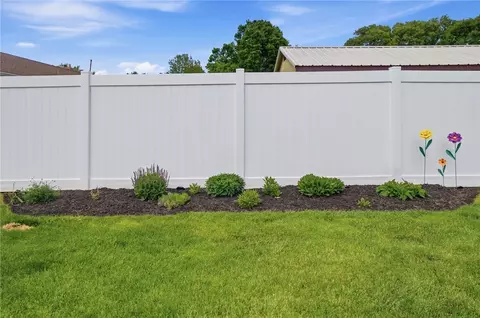 Exterior - 700 Ionic Cir, Enon, OH 45323 photo 7 of 17