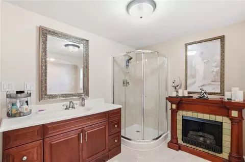 Bath - 700 Ionic Cir, Enon, OH 45323 photo 4 of 5
