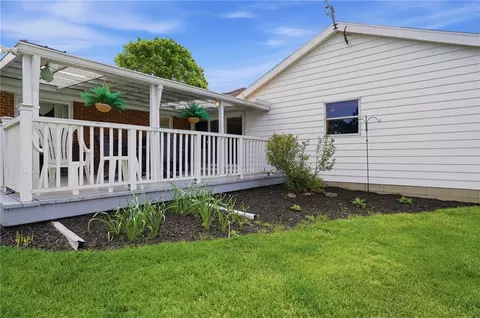 Exterior - 700 Ionic Cir, Enon, OH 45323 photo 8 of 17