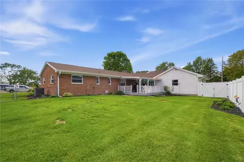 Exterior - 700 Ionic Cir, Enon, OH 45323 photo 4 of 17