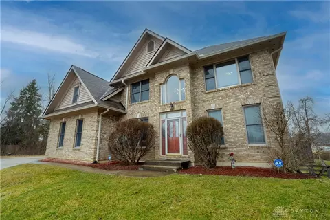 Exterior - 2442 Greystone Ln, Springfield, OH 45503 photo 3 of 13
