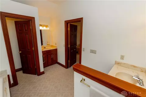 Bath - 2442 Greystone Ln, Springfield, OH 45503 photo 6 of 11