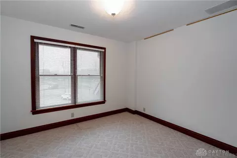 Bedroom - 2442 Greystone Ln, Springfield, OH 45503 photo 5 of 9