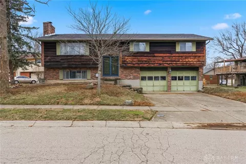 1021 Bermuda Dr, Miamisburg, OH 45342