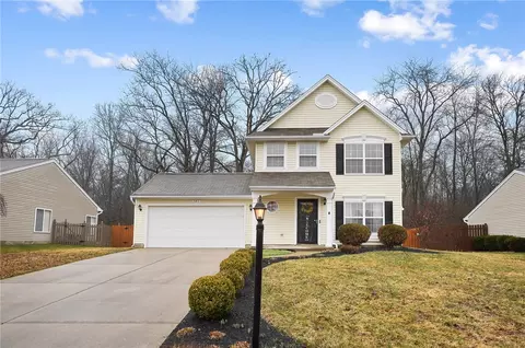 382 N Church Dr, Lebanon, OH 45036