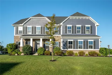 861 Acorn Dr, Sugarcreek Township, OH 45440
