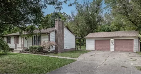 10796 Haddix Rd, Fairborn, OH 45324