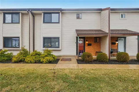 3232 Fantasia Trl, Dayton, OH 45449