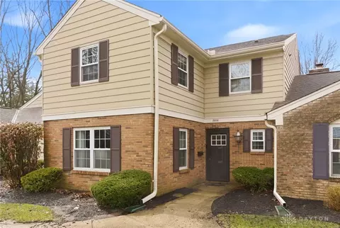 7808 Capitol Hill Ln, Washington Township, OH 45459