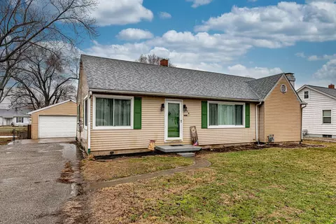 114 Fairview Dr, Carlisle, OH 45005