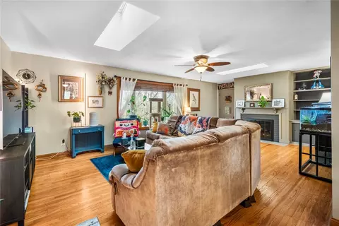 Living - 205 Sheldon Dr, Centerville, OH 45459 photo 1 of 4
