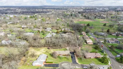 View/Area - 205 Sheldon Dr, Centerville, OH 45459 photo 6 of 6