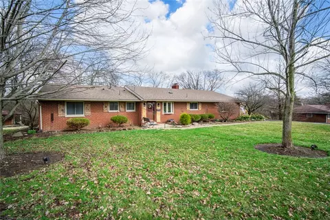 Exterior - 205 Sheldon Dr, Centerville, OH 45459 photo 5 of 14