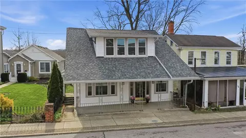 92 N Main St, Waynesville, OH 45068