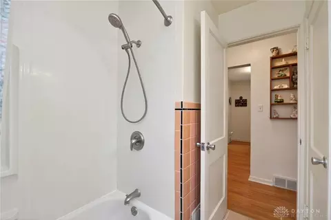 Bath - 3028 Fairway Dr, Kettering, OH 45409 photo 2 of 3