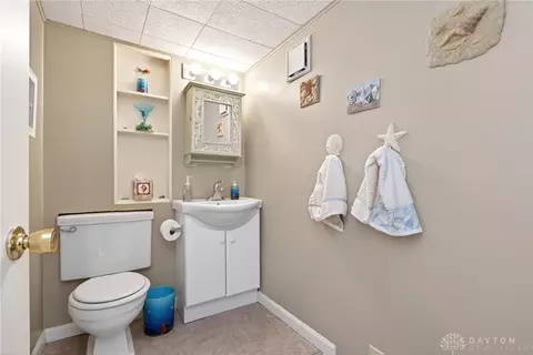 Bath - 3028 Fairway Dr, Kettering, OH 45409 photo 3 of 3