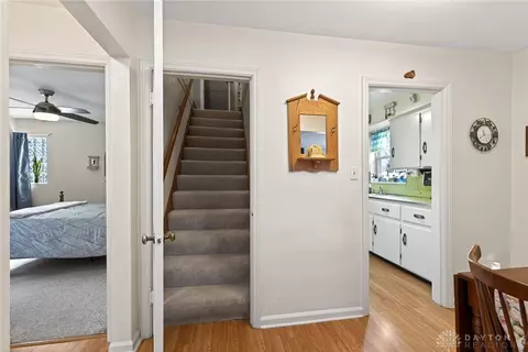 Entry Way - 3028 Fairway Dr, Kettering, OH 45409 photo 2 of 4