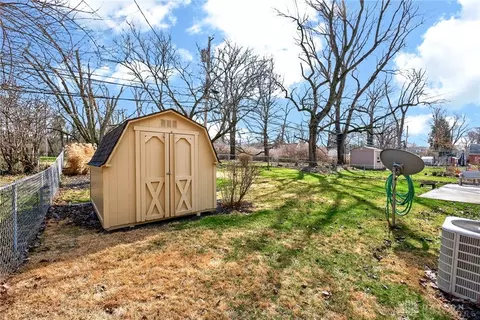 Exterior - 3028 Fairway Dr, Kettering, OH 45409 photo 3 of 6