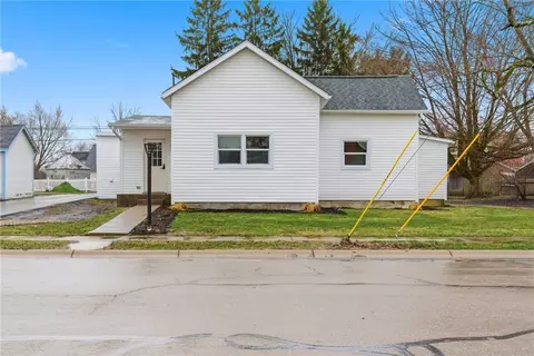 42 W Xenia St, Jamestown, OH 45335
