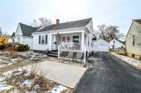 106 E Hebble Ave, Fairborn, OH 45324