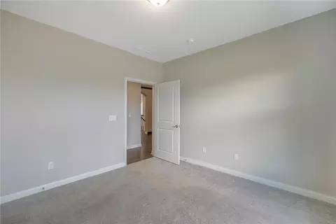 Bedroom - 9501 Flatrock Dr, Washington Township, OH 45458 photo 2 of 7