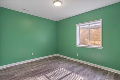 Bedroom - 9501 Flatrock Dr, Washington Township, OH 45458 photo 4 of 7