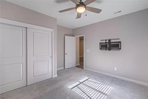 Bedroom - 9501 Flatrock Dr, Washington Township, OH 45458 photo 7 of 7