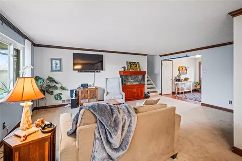 Living - 6111 Park Ridge Dr, Centerville, OH 45459 photo 2 of 3