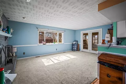 Living - 6111 Park Ridge Dr, Centerville, OH 45459 photo 3 of 3