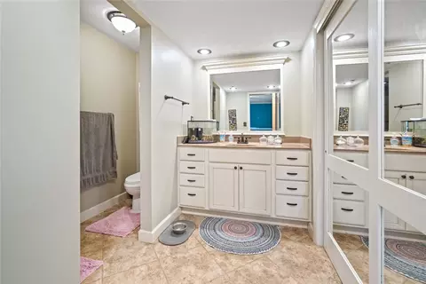 Bath - 6111 Park Ridge Dr, Centerville, OH 45459 photo 3 of 5