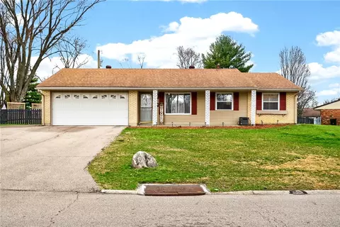 8063 Washington Park Dr, Dayton, OH 45459