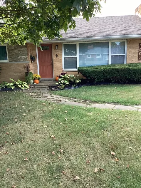 5563 Fair Valley Rd, Dayton, OH 45414
