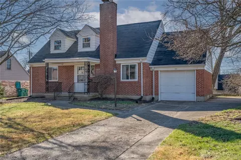 Exterior - 326 N Bromfield Rd, Kettering, OH 45429 photo 2 of 7