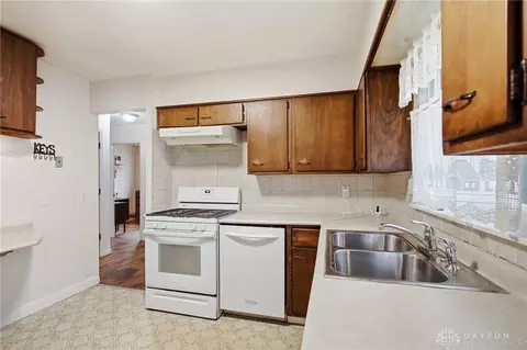 Kitchen - 3700 Lisbon St, Kettering, OH 45429 photo 2 of 4